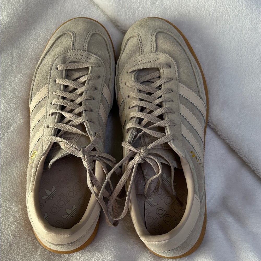 Adidas women’s natural Spezials